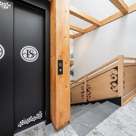 Appart hôtel Litworowy Staw 3*