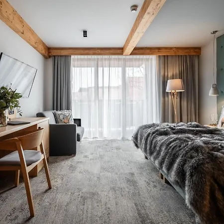 Ξενοδοχείο με διαμερίσματα Litworowy Staw