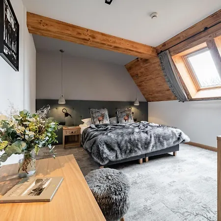 Ξενοδοχείο με διαμερίσματα Litworowy Staw 3*