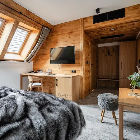 Litworowy Staw 3* Białka Tatrzańska