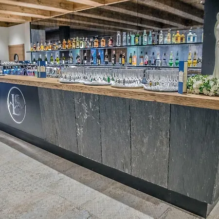 Ξενοδοχείο με διαμερίσματα Litworowy Staw