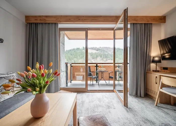 Litworowy Staw 公寓式酒店